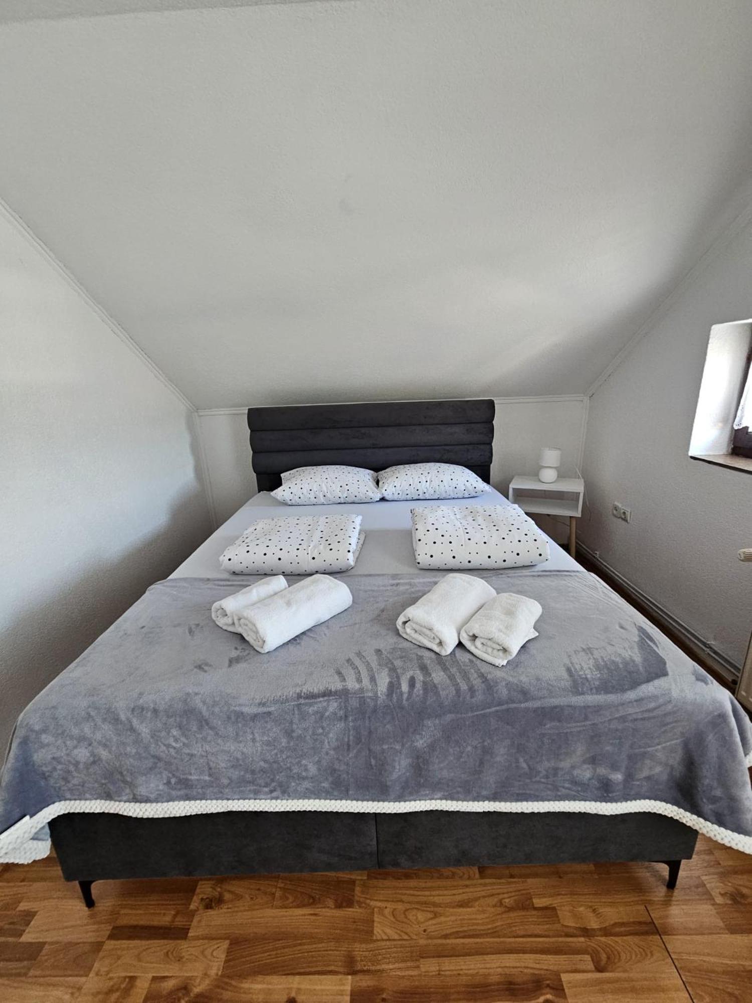 Holiday Home Peaceful Retreat Visoko Exterior photo